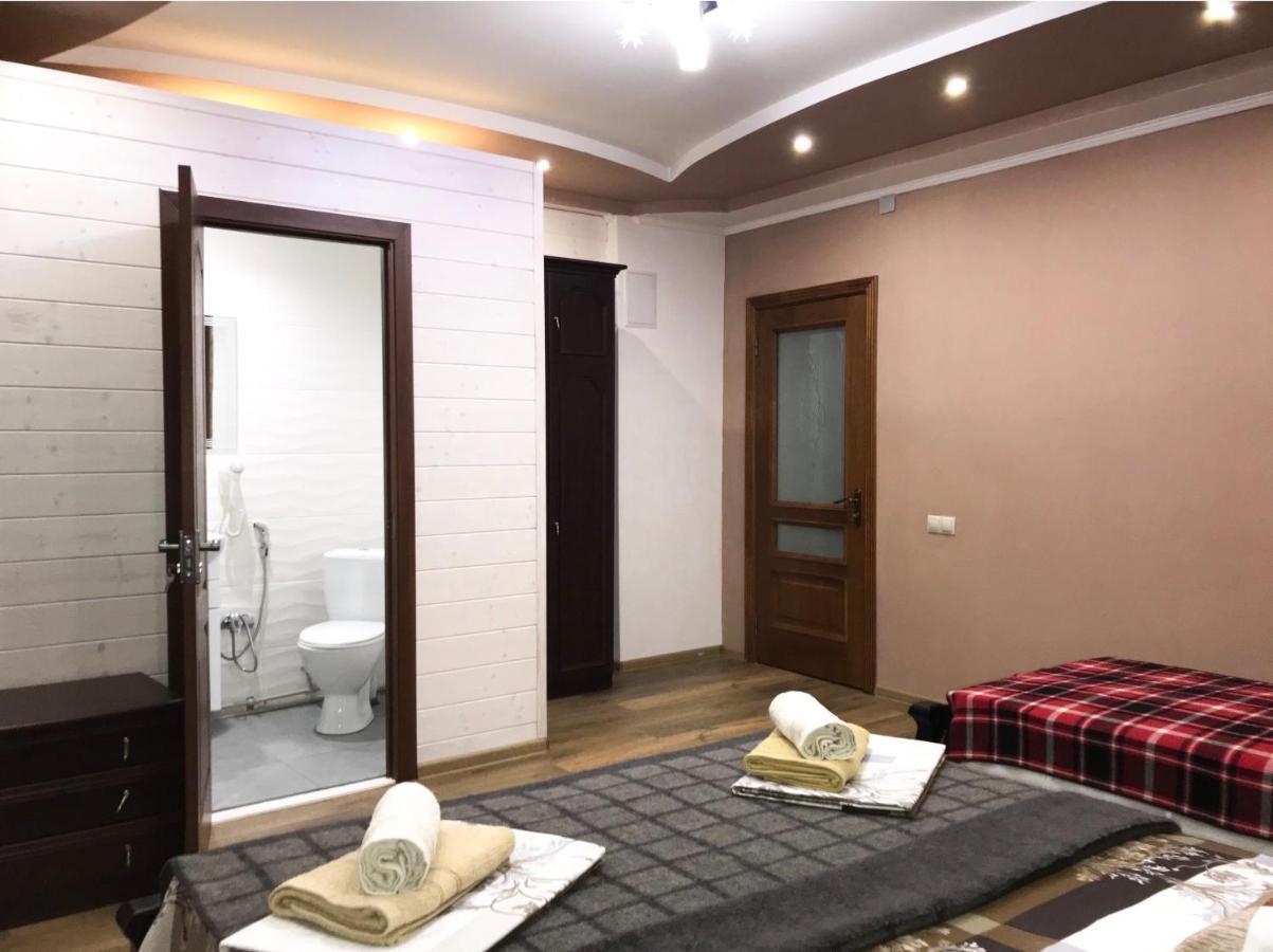Чотири Сезони Hotel Izki Exterior photo